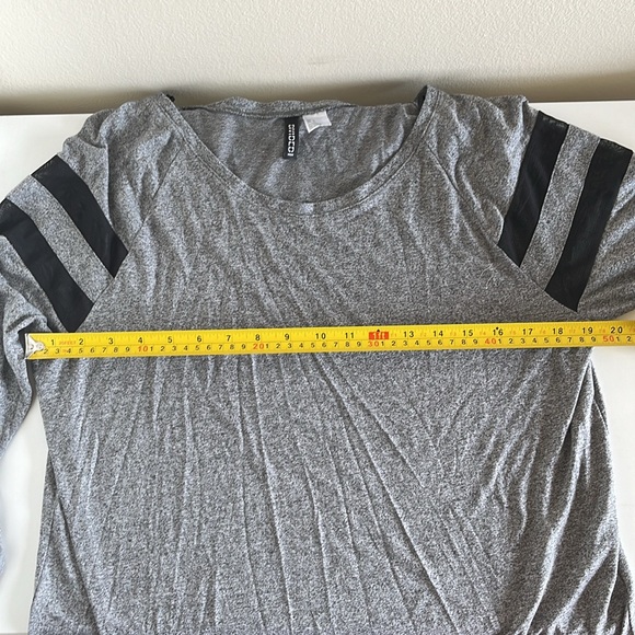 DIVIDED Mesh Insert Stripe Sleeves - Picture 6 of 6